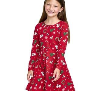 Place Red Festive Attire